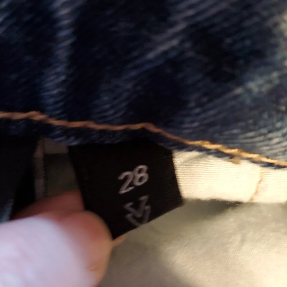 Vervet Jeans - Picture 14 of 14